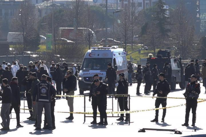 El dispositivo policial y de seguridad establecido tras el atentado en Estambul, una de las mayores ciudades de Turquía.