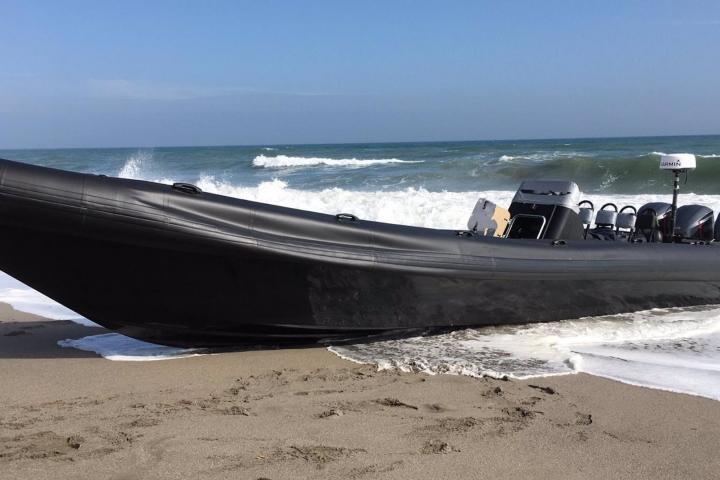 Imagen de una narcolancha incautada.