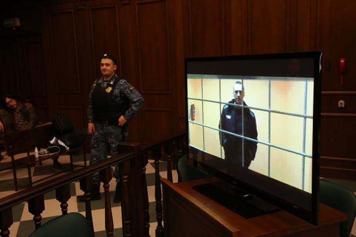 El opositor ruso Alexei Navalny, durante la lectura de su última sentencia, en videoconferencia desde prisión.