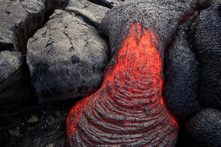 La lava de un volcán.