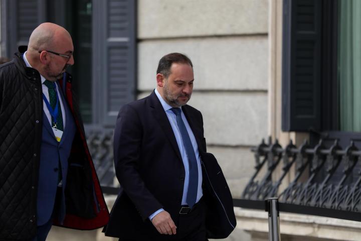 El exministro de Transportes y Agenda Urbana, José Luis Ábalos, y el asesor Koldo García, en una imagen de archivo.