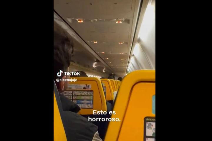 Captura del vídeo de TikTok publicado por @eleenajaje