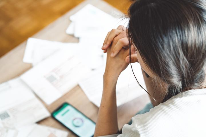 Hay compañías prestamistas que ofrecen microcréditos rápidos, pero hay que valorar convenientemente el porcentaje de intereses.