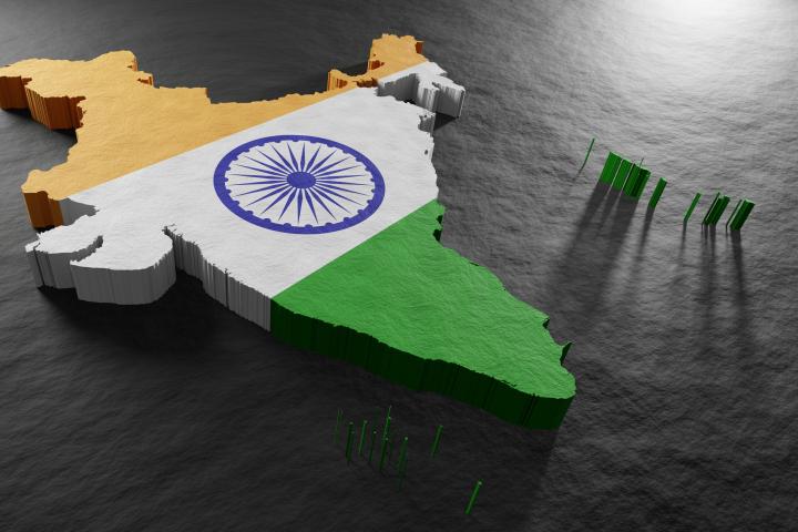Mapa de la India con el estampado de su bandera.