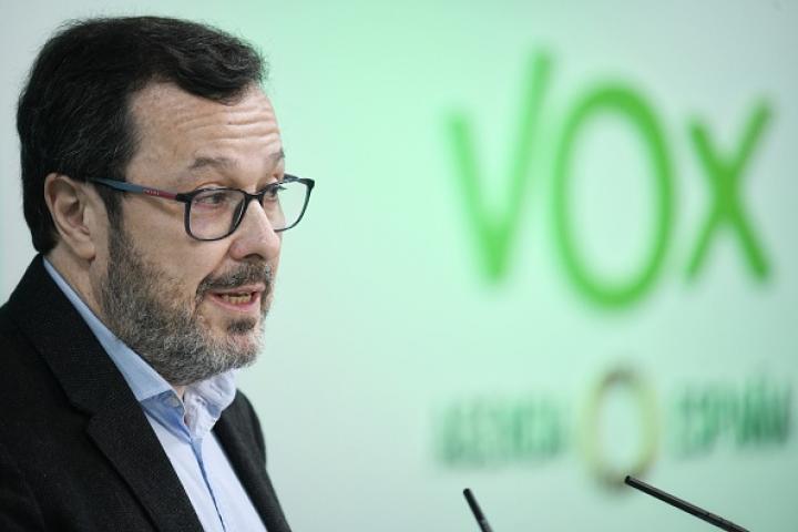 El nuevo portavoz de VOX, José Antonio Fúster, durante la rueda de prensa.