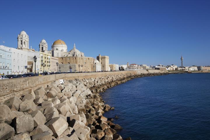 Vista de Cádiz, donde se ha vendido el primer premio de la Lotería Nacional hoy jueves 21 de marzo.
