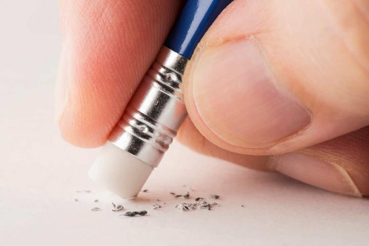 Borrando un error usando la goma del lápiz