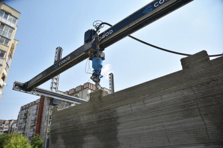 Una máquina de impresión de casas 3D.