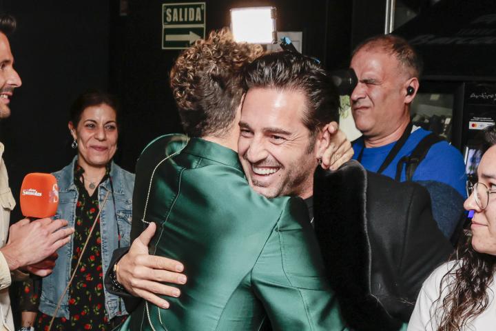 David Bustamante y David Bisbal en el acto en homenaje al productor Jesús Lópeza por la Medalla de Oro de las Bellas Artes.