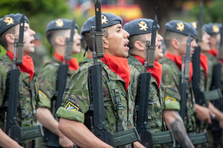 Soldados españoles, durante el 57º aniversario de la Brigada 'Galicia' VII (Brilat)