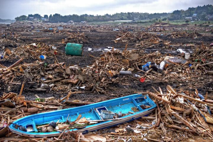 Un bote, arrastrado por el tsunami que golpeó Japón después del terremoto de 2011.