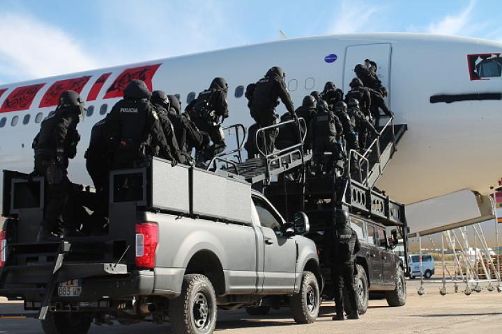Imagen de archivo de un ejercicio práctico del grupo de élite de la Policía Nacional, el Grupo Especial de Operaciones (GEO).