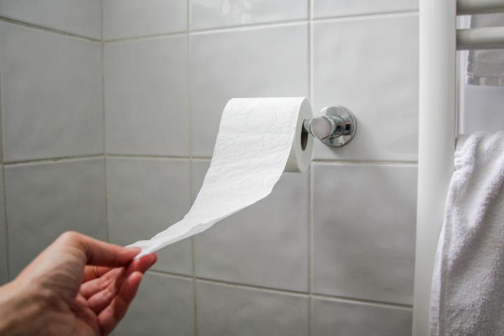 Papel higiénico.
