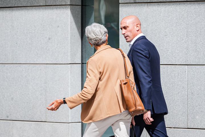 Imagen de archivo del expresidente de la RFEF, Luis Rubiales, saliendo de la Audiencia Nacional.