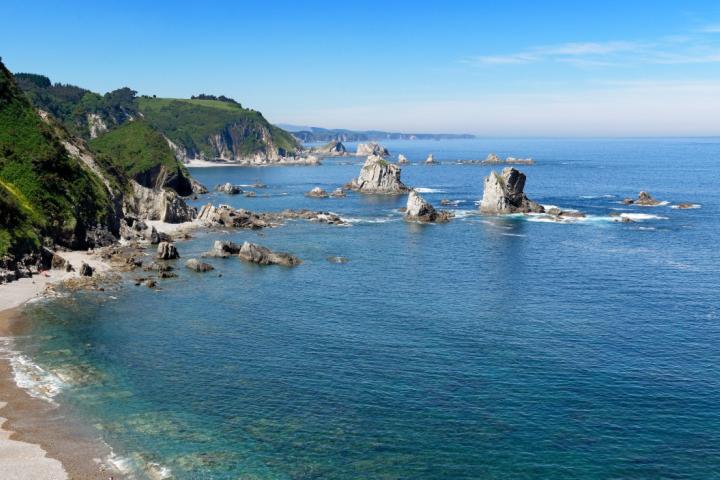 Playas de Asturias con el distintivo de bandera azul en 2024