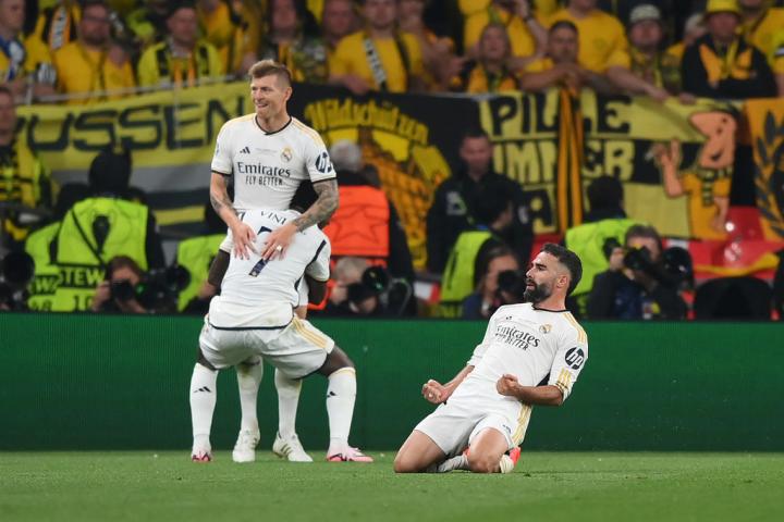 Dani Carvajal celebra su gol en la final de la Champions
