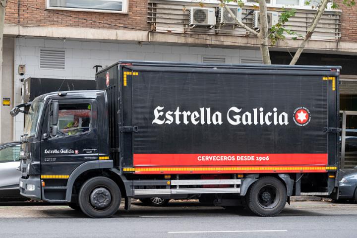 Un camión de la compañía cervecera Estrella Galicia, en una imagen de archivo.