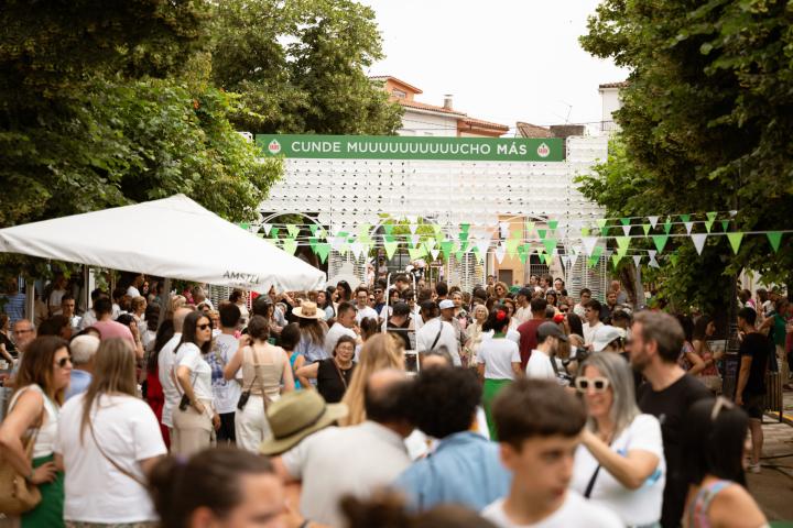 Todo el pueblo de Cañamero se volcó con la celebración de la gran paella.