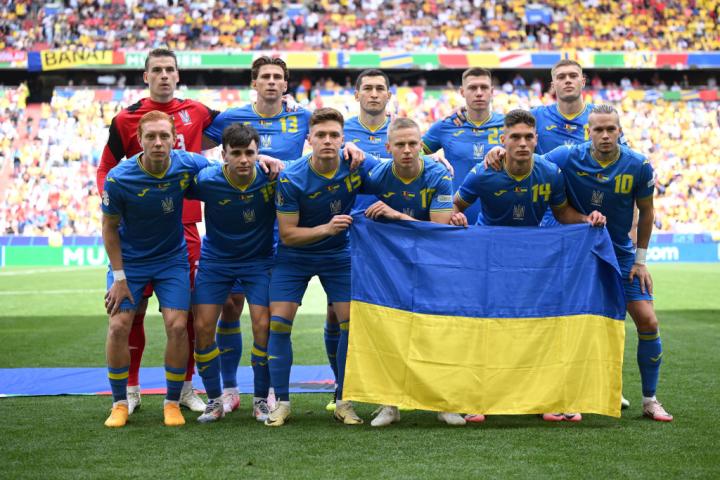 La selección de Ucrania, en la foto oficial previo a su debut en la Eurocopa