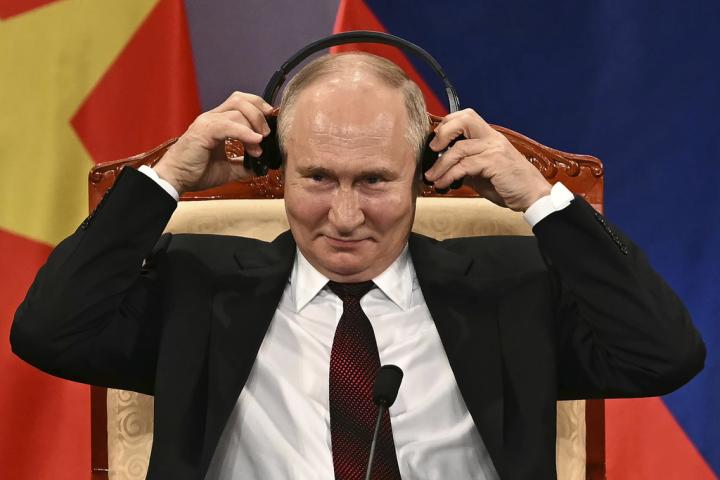 El presidente ruso, Vladimir Putin, en un momento de su visita oficial a Vietnam.