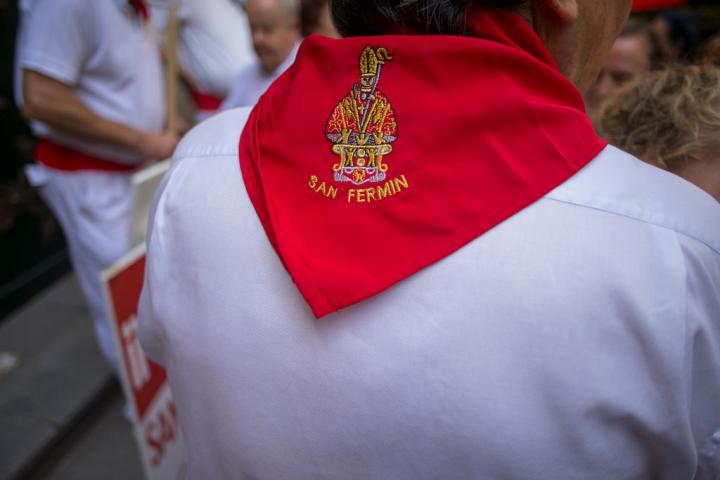 El tradicional pañuelo rojo que identifica la fiesta de San Fermín.