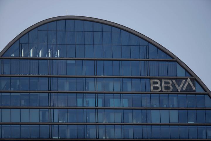 Imagen de archivo de los cuarteles generales de BBVA en Madrid, el edificio conocido como 'La Vela'.