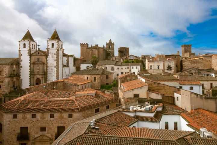 Cáceres, una de las localidades agraciadas con el primer premio de la Lotería Nacional de hoy jueves 4 de julio.
