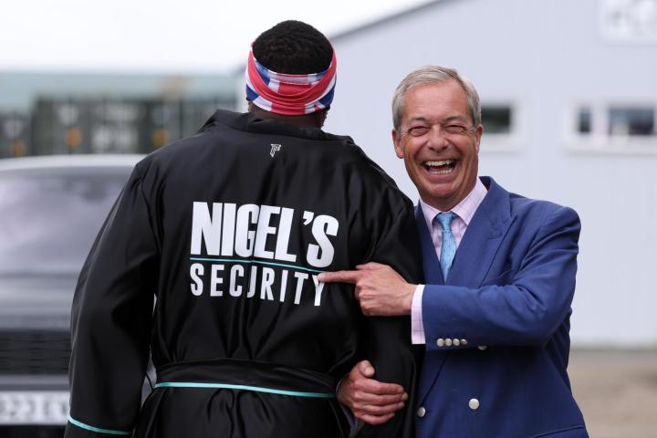 El líder de Reform UK, Nigel Farage, en un acto de campaña.