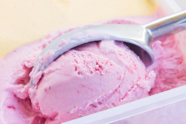 Imagen de archivo de un helado de fresa.