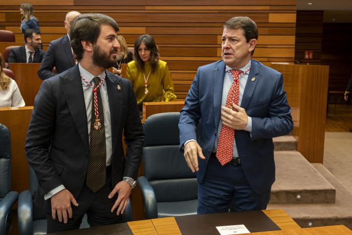 Foto de archivo de Juan García-Gallardo con Alfonso Fernández Mañueco.
