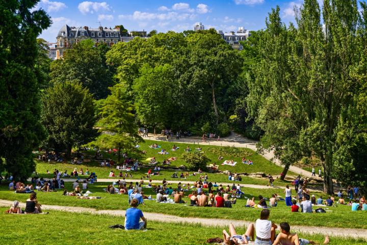 El parque de Buttes Chaumont en París.