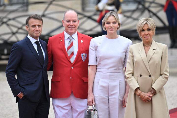 El matrimonio Macron con Alberto y Charlenne de Mónaco.