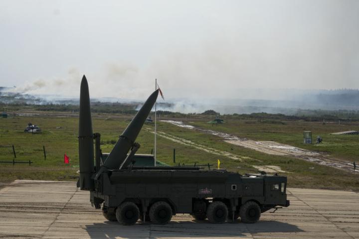 Un lanzador de misiles ruso, Iskander-M, en el campo de entrenamiento militar de Kubinka