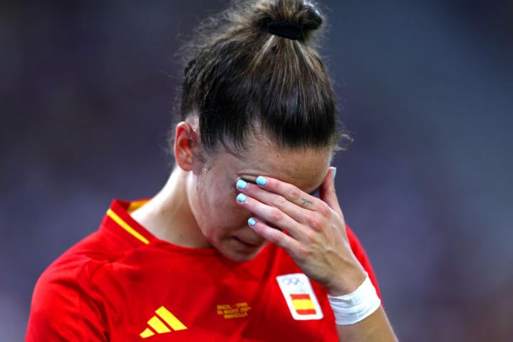 Tere Abelleira, en un gesto muy explicativo del partido