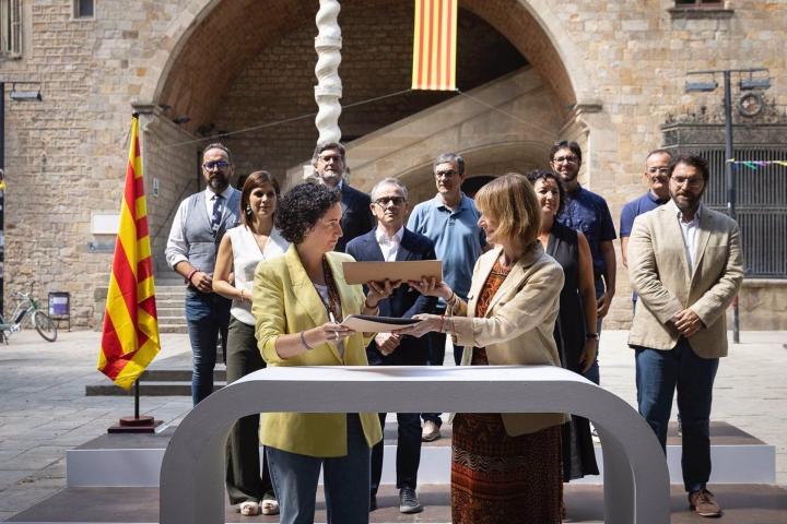 Firma de acuerdo entre PSC y ERC
