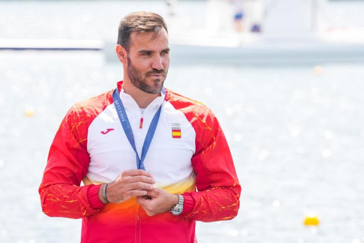 alt="alt="La medalla de bronce en los 500 m de kayak cuatro masculino convirtió a Saúl Craviotto en el deportista español con más medallas olímpicas —dos oros, dos platas y dos bronces—.""