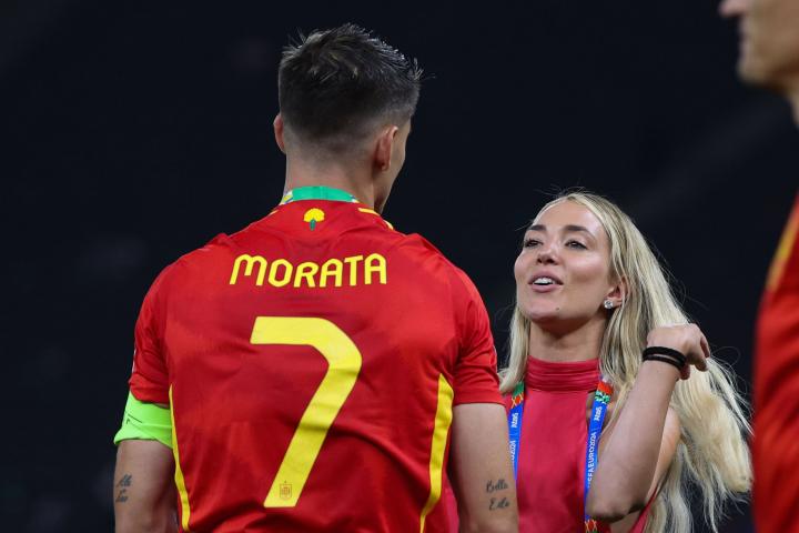 Alice Campello y Álvaro Morata, celebrando la victoria de España en la Eurocopa.