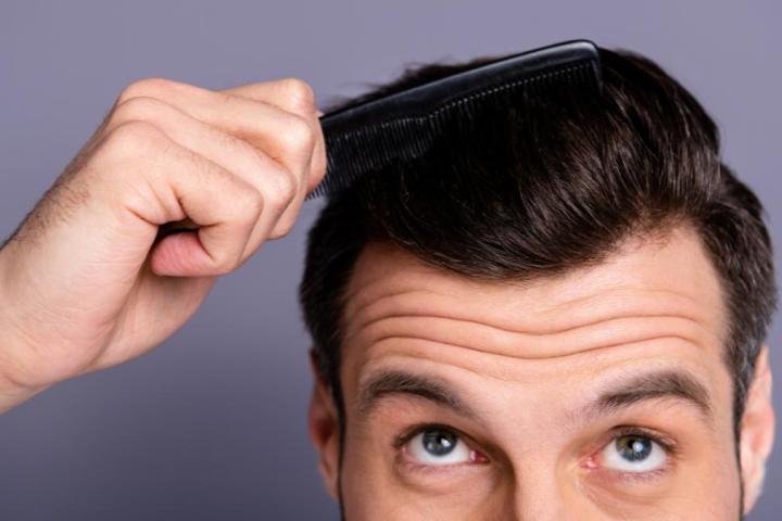 Con este producto para las canas de hombres tendrás un acabado natural