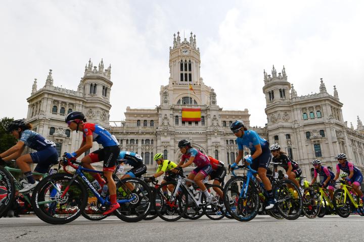 Vuelta ciclista pasando por Madrid en la edición de 2019.