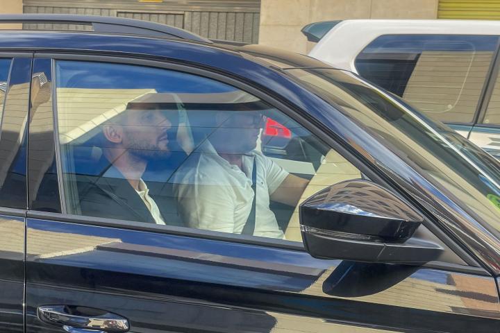 El futbolista Rafa Mir, que juega en el Valencia cedido por el Sevilla, es puesto en libertad tras haber pasado a disposición judicial por una denuncia por agresión sexual.