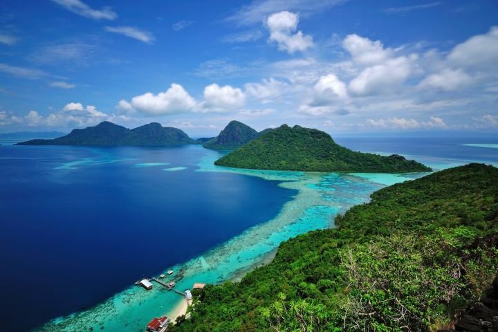 Vista panorámica a las islas tropicales Bohey Dulang Semporna, Sabah