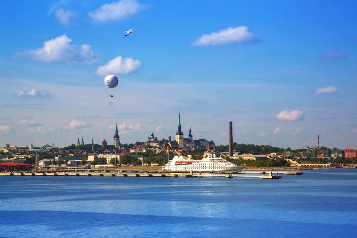 Panorámica del puerto de Vene-Balti, en Tallin