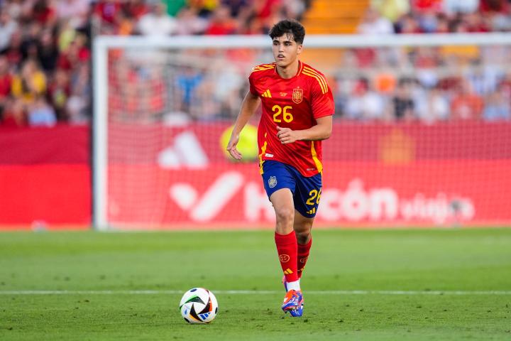 Pau Cubarsí con la selección española.