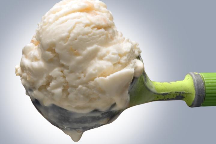 Foto de archivo de un helado de vainilla.