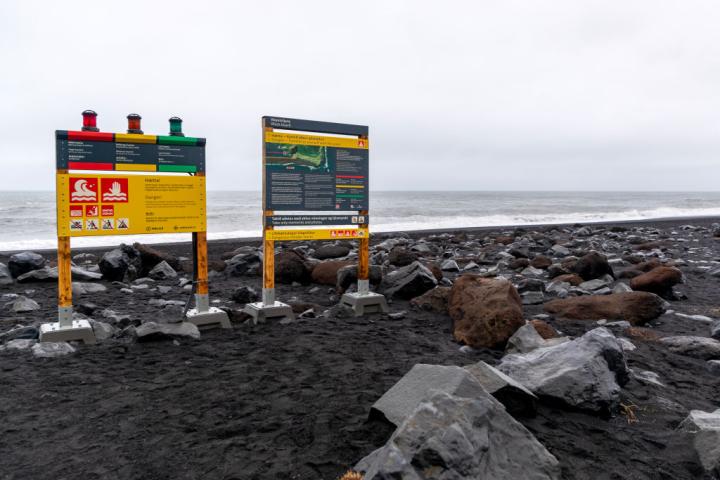 Playa negra de Islandia.