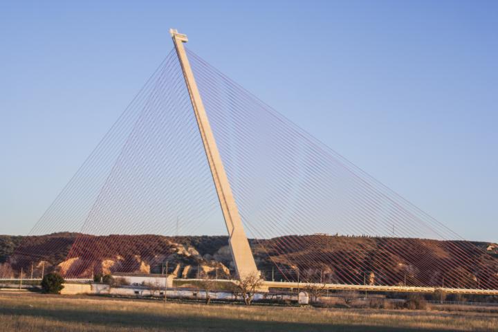 Vista del puente Castilla-La Mancha en Talavera de la Reina, en Toledo.