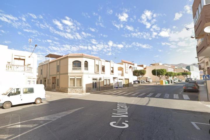 La Curva (Almería), donde se ha vendido el primer premio de la Lotería Nacional de hoy jueves 17 de octubre.