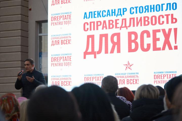 El candidato del Kremlin, Alexandr Stoianoglo, en el cierre de la campaña presidencial.