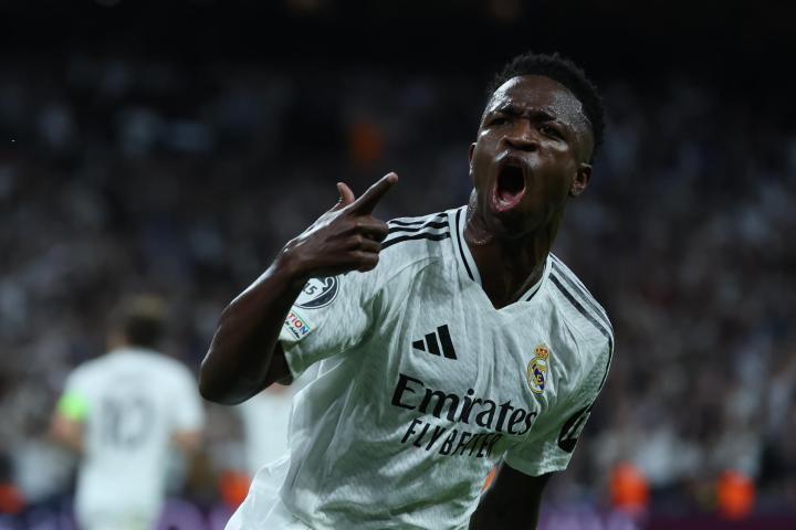 El delantero brasileño del Real Madrid Vinicius Jr. celebrando el primero de sus goles al Borussia Dortmund