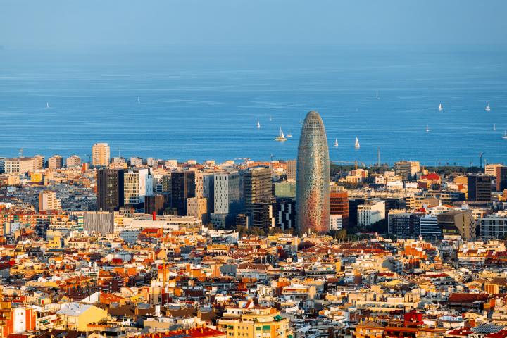Vista de Barcelona, donde se ha vendido el primer premio de la Lotería Nacional del jueves 24 de octubre.